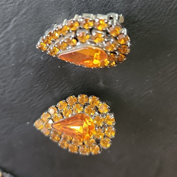 Necklace and Earring Set - Picture 2 of 3